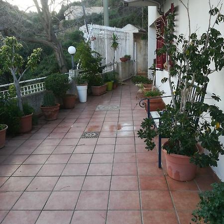 La Casa Delle Delizie Hotel Messina Exterior photo